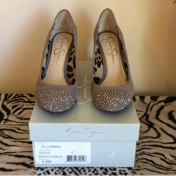 Jessica Simpson grey suede jewel studded toe wedges in size 8 1/2 - Picture 2 of 5